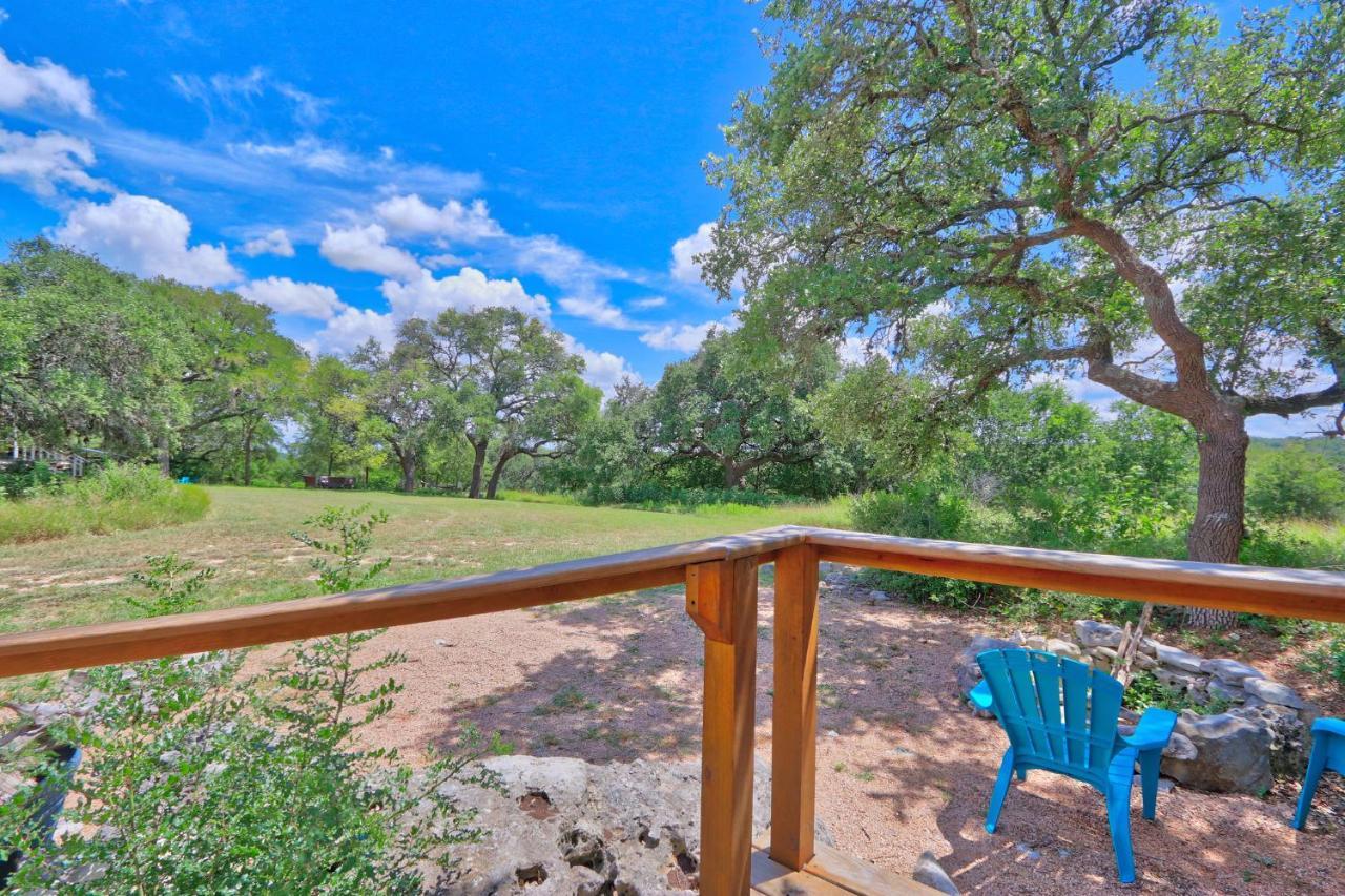 Sunflower Ridge Bungalow Wimberley Luaran gambar