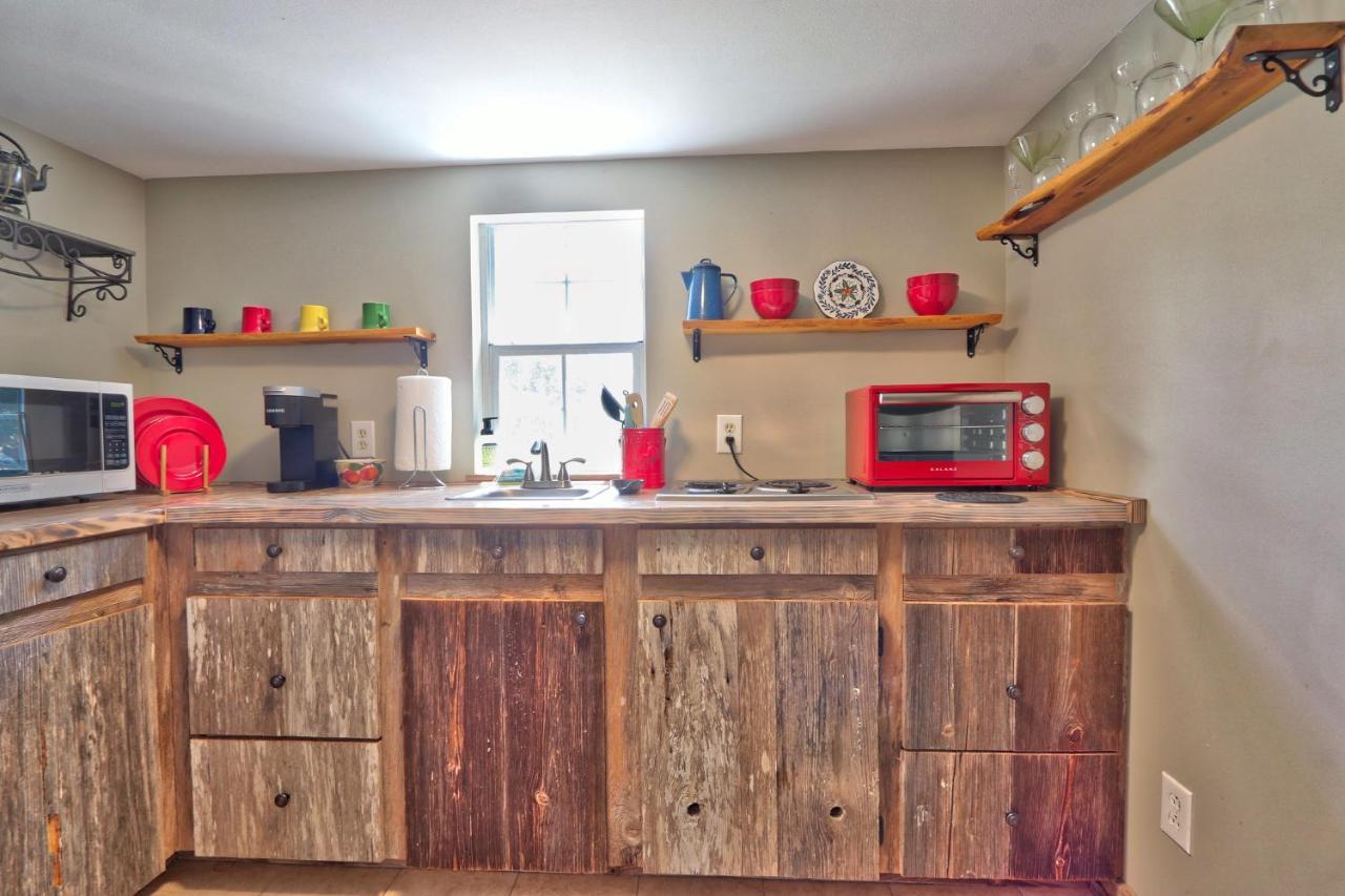 Sunflower Ridge Bungalow Wimberley Luaran gambar
